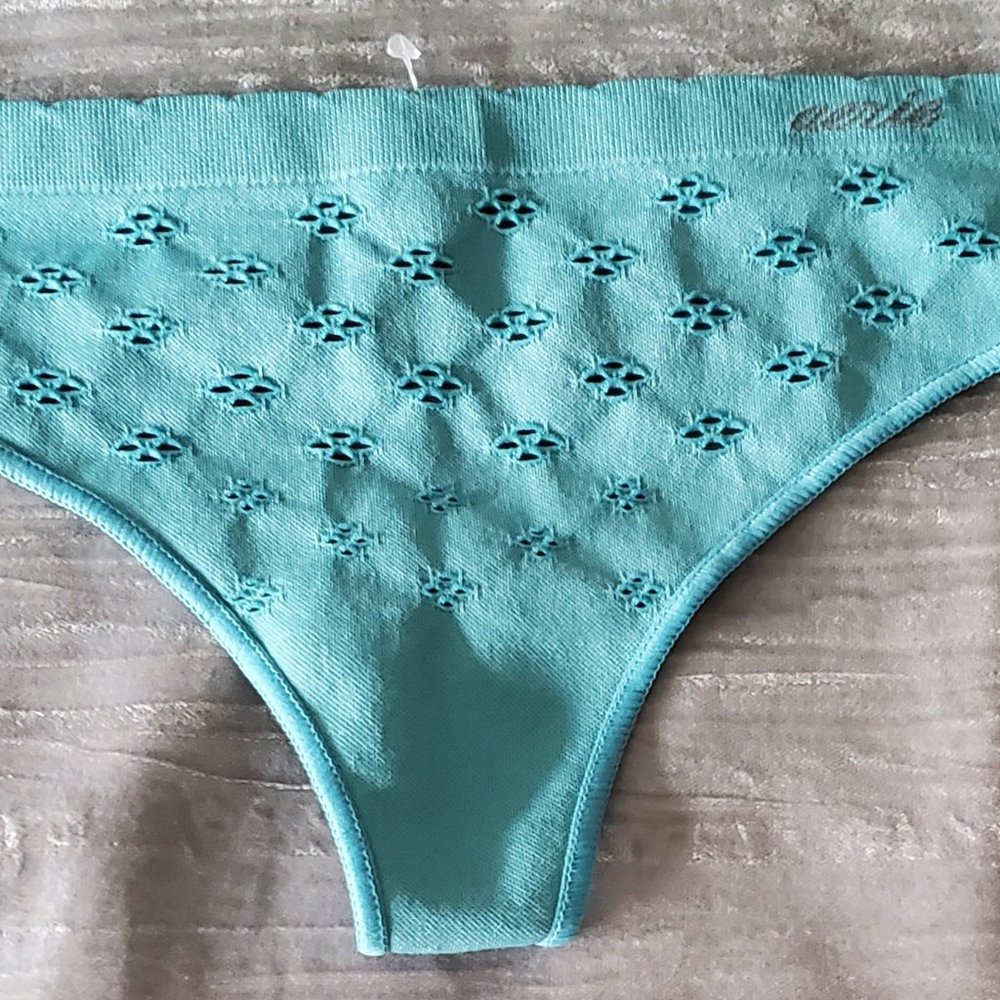 Aerie eyelet thong